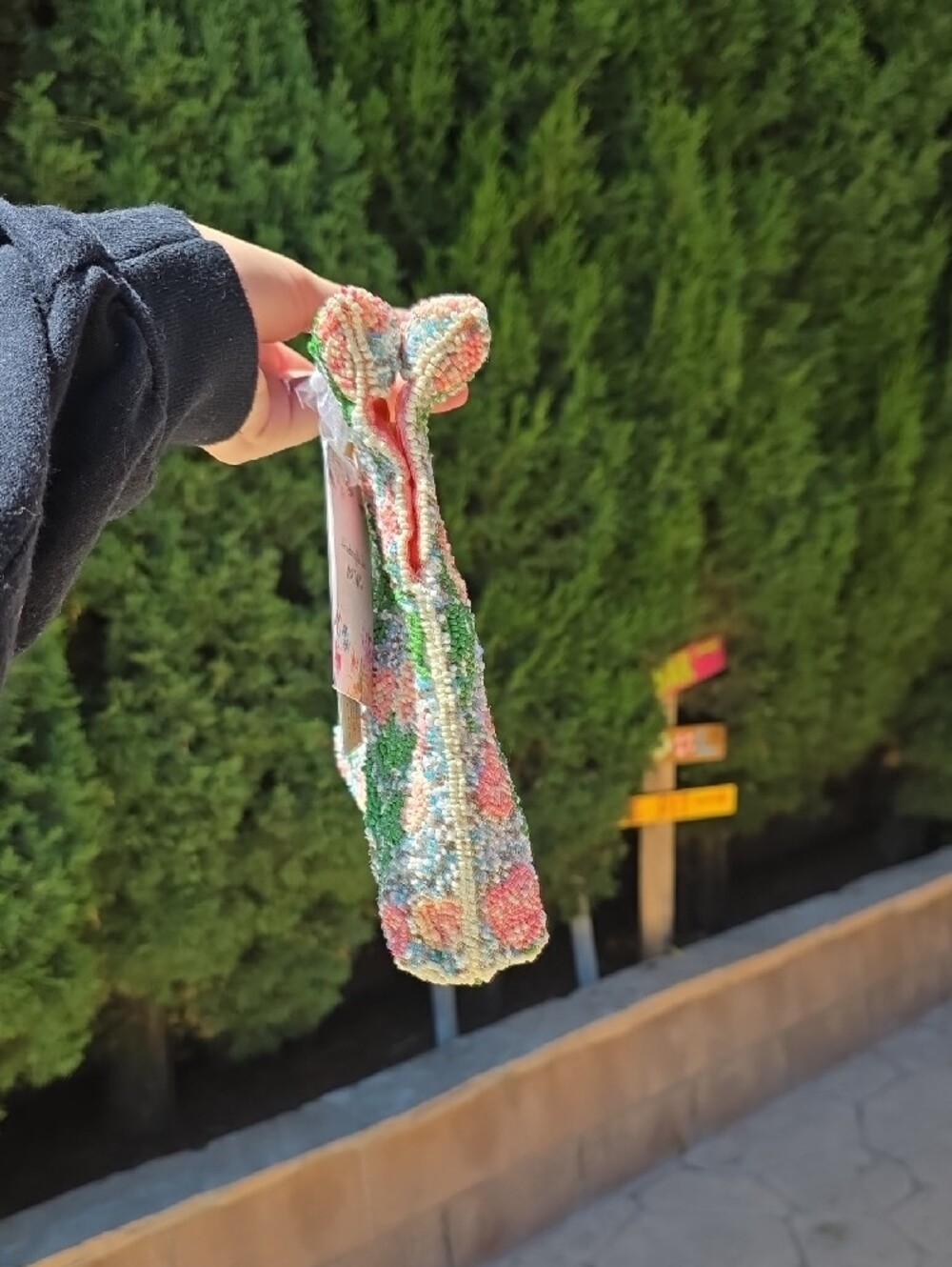 Viral Beaded Floral Peach Bag - Picture 6 of 6
